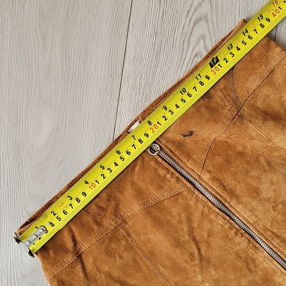 Anthropologie Six Crisp Days Genuine Suede Front Zip Up Mini Skirt Large *flaws* - Picture 8 of 17